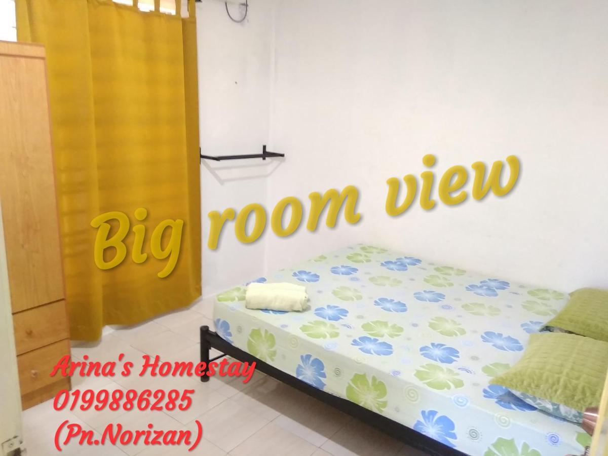 Arina'S Homestay 캄풍 쿠알라 베숫 외부 사진